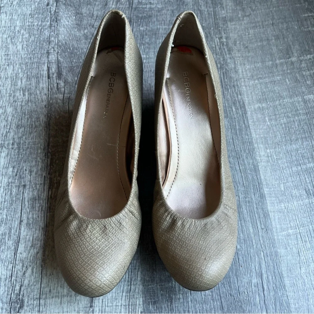 BCBG Generation Tallie Wedges Women’s Size 9.5